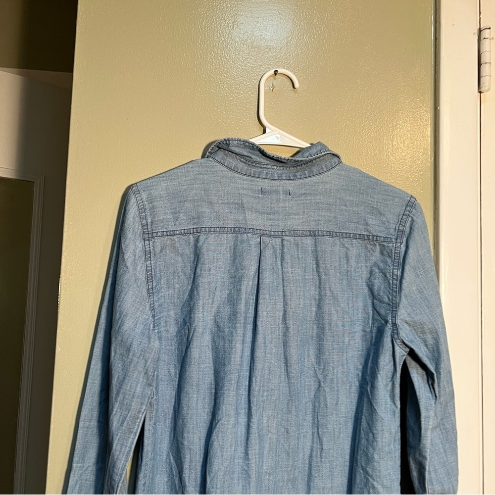 Old Navy Chambray Button Down Shirt Medium Wash M - Picture 7 of 10
